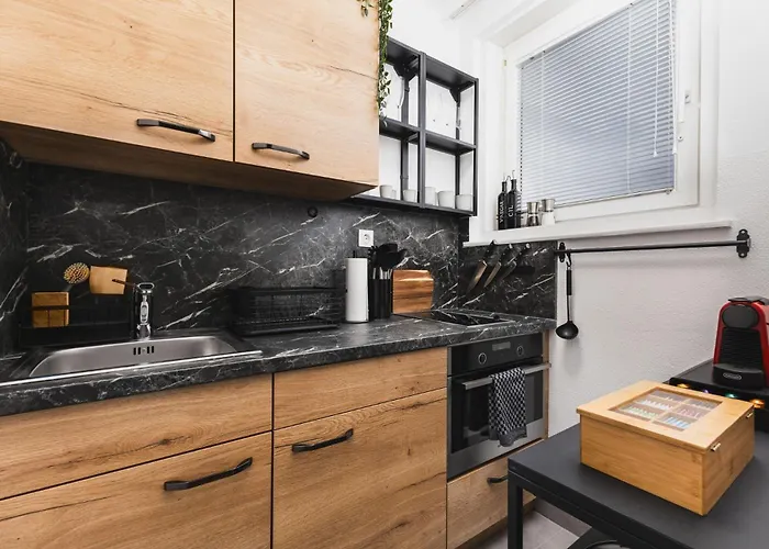 Modernes In Mit Netflix & Balkon Linz